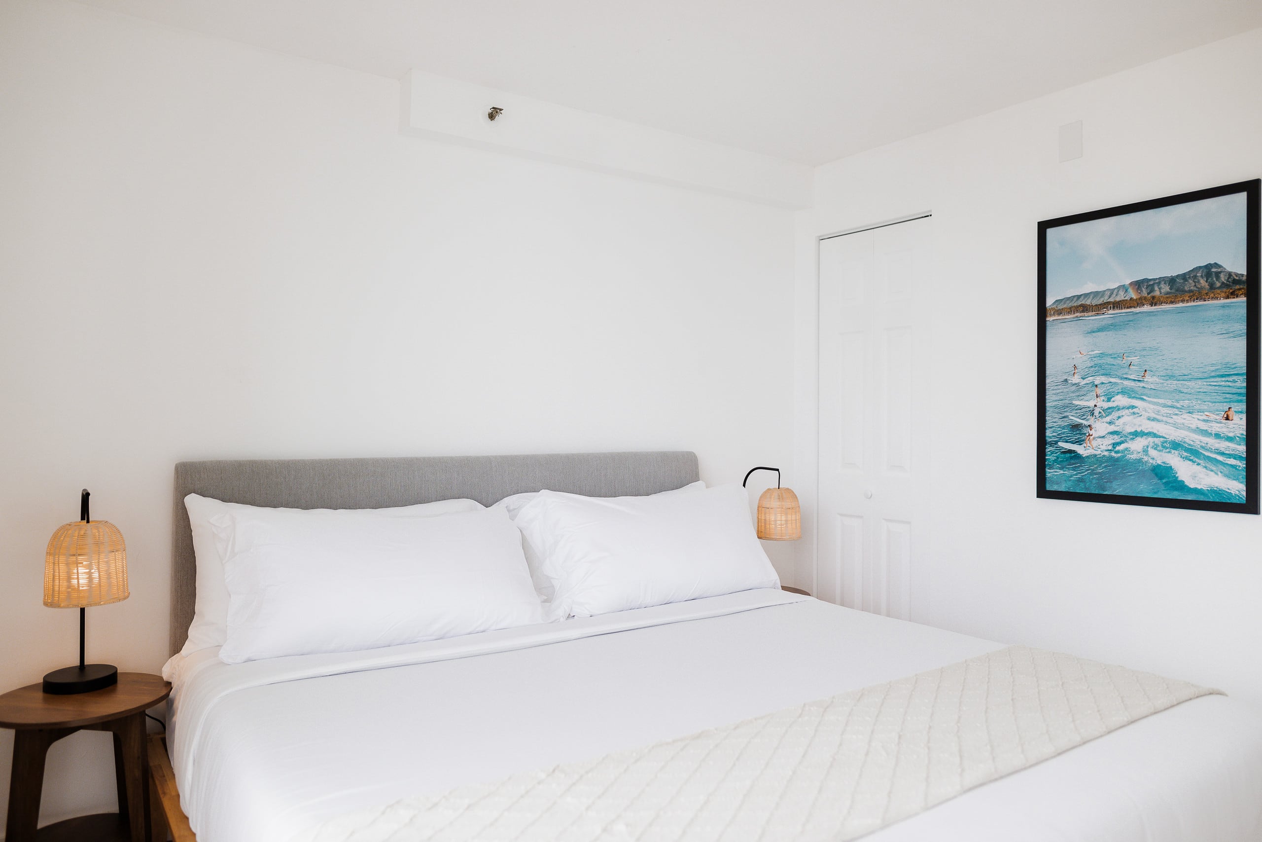 New Remodel 1 BR Modern Condo 5 Min Walk to Beach - Image 32