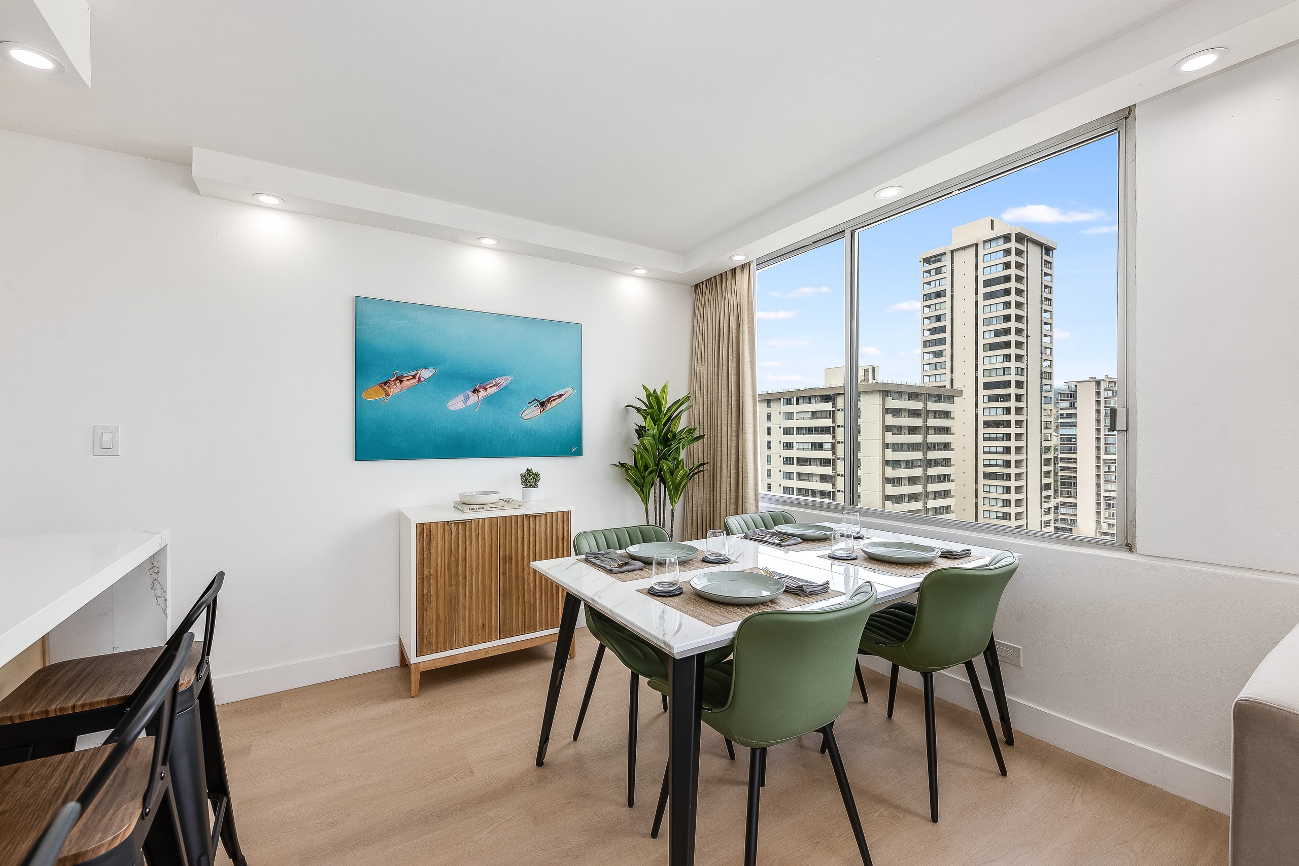 New Remodel 1 BR Modern Condo 5 Min Walk to Beach - Image 26
