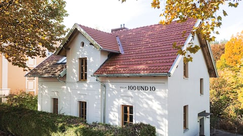 Stylish Villa: 4 Apt, 16 Pers