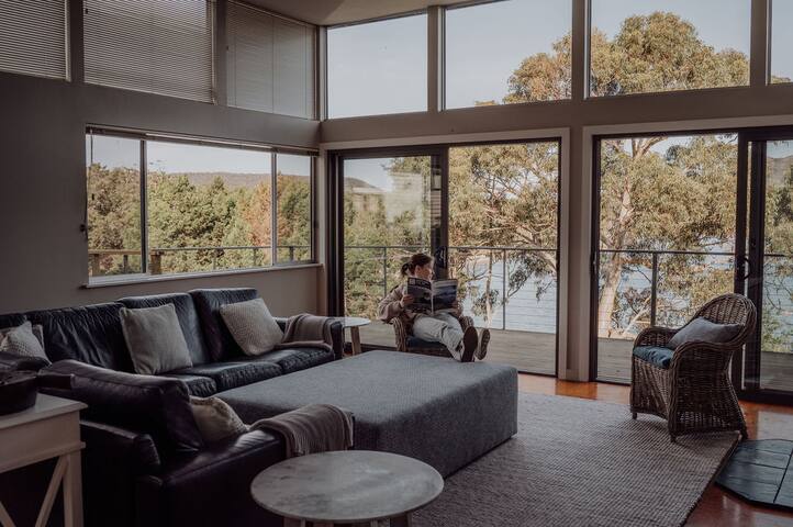 Sentinel at Freycinet gallery image 4