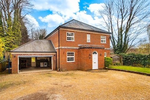 Central TunbridgeWells | Stylish & Spacious for 10