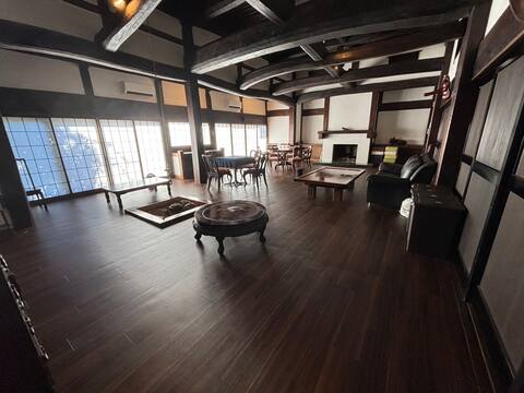 Traditional Japanese house from GIFU.  400㎡.