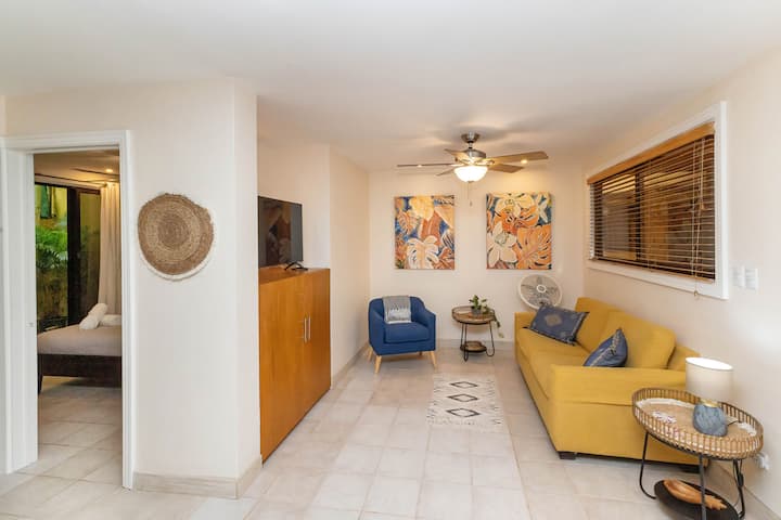 2br, Courtyard Pool, 5k To Nat'l Park/free Parking - Playa Blanca, Costa Rica