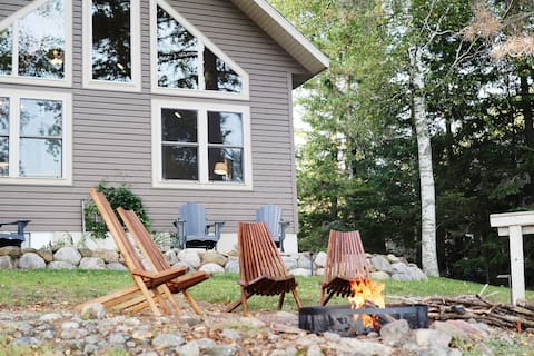 The Green Canoe: Lakefront, Kayaks, Trail Access