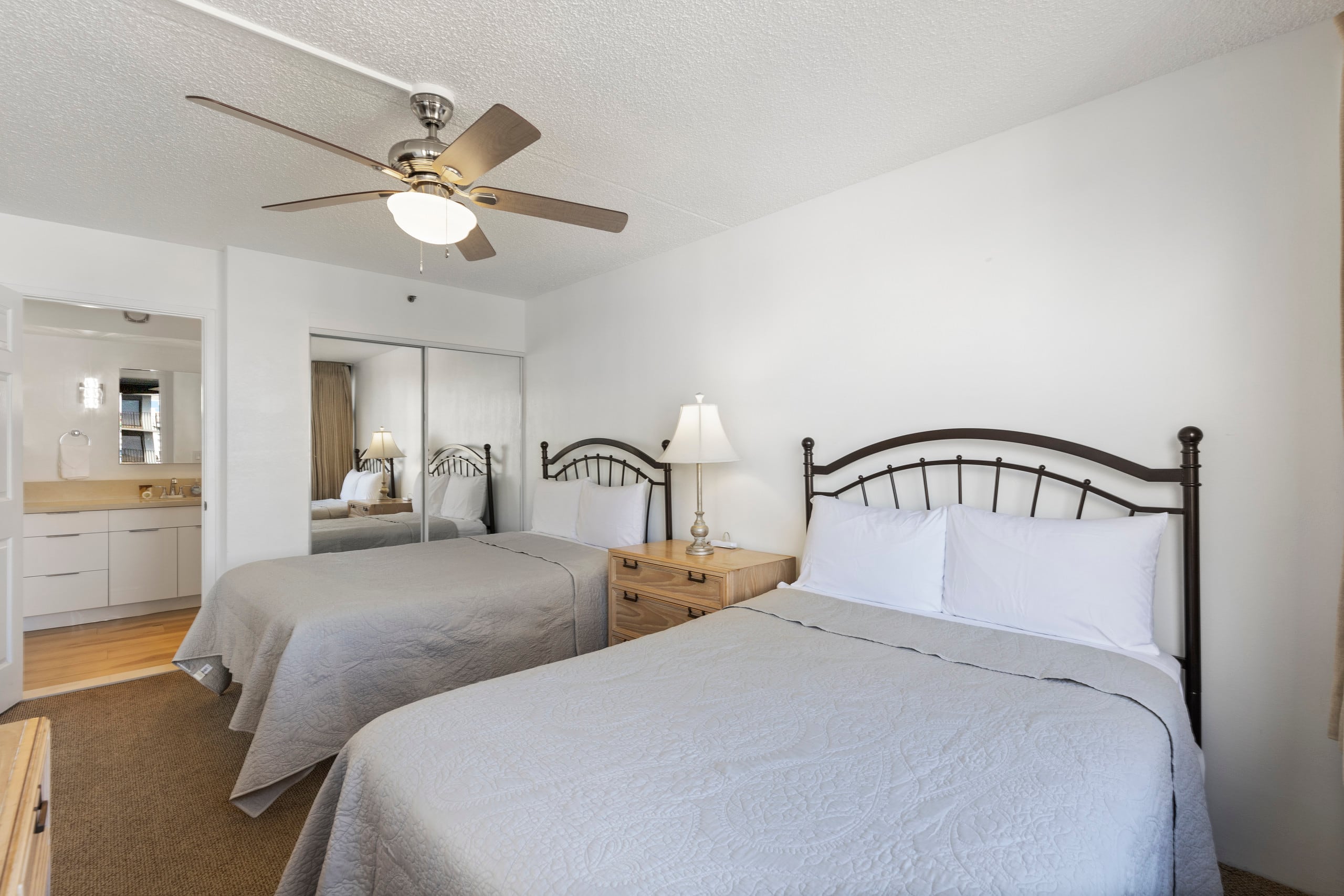 Hotel in Honolulu · ★4.42 · 1 bedroom · 3 beds · 1 private bath - Image 10
