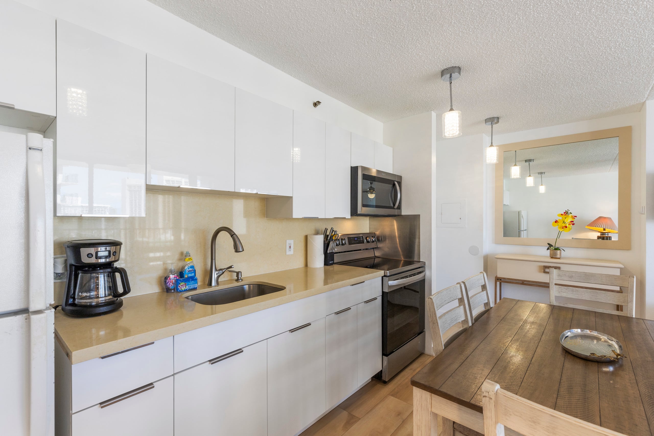 Hotel in Honolulu · ★4.42 · 1 bedroom · 3 beds · 1 private bath - Image 4
