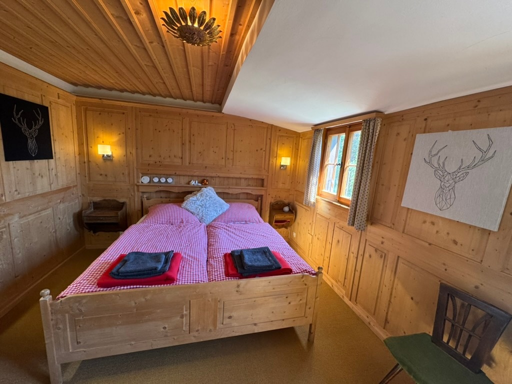 غرفة النوم 2