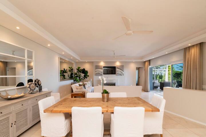 Sunset Bay Camps Bay gallery image 5