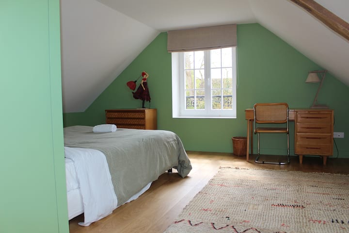 საძინებელი 7