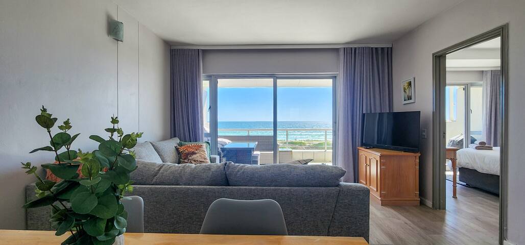 Dolphin Delight gallery image 4