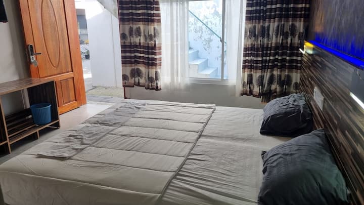 غرفة النوم 2