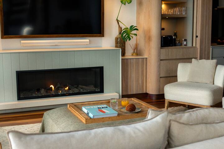 Luxury On The Bay 1 – Ocean Views gallery image 4