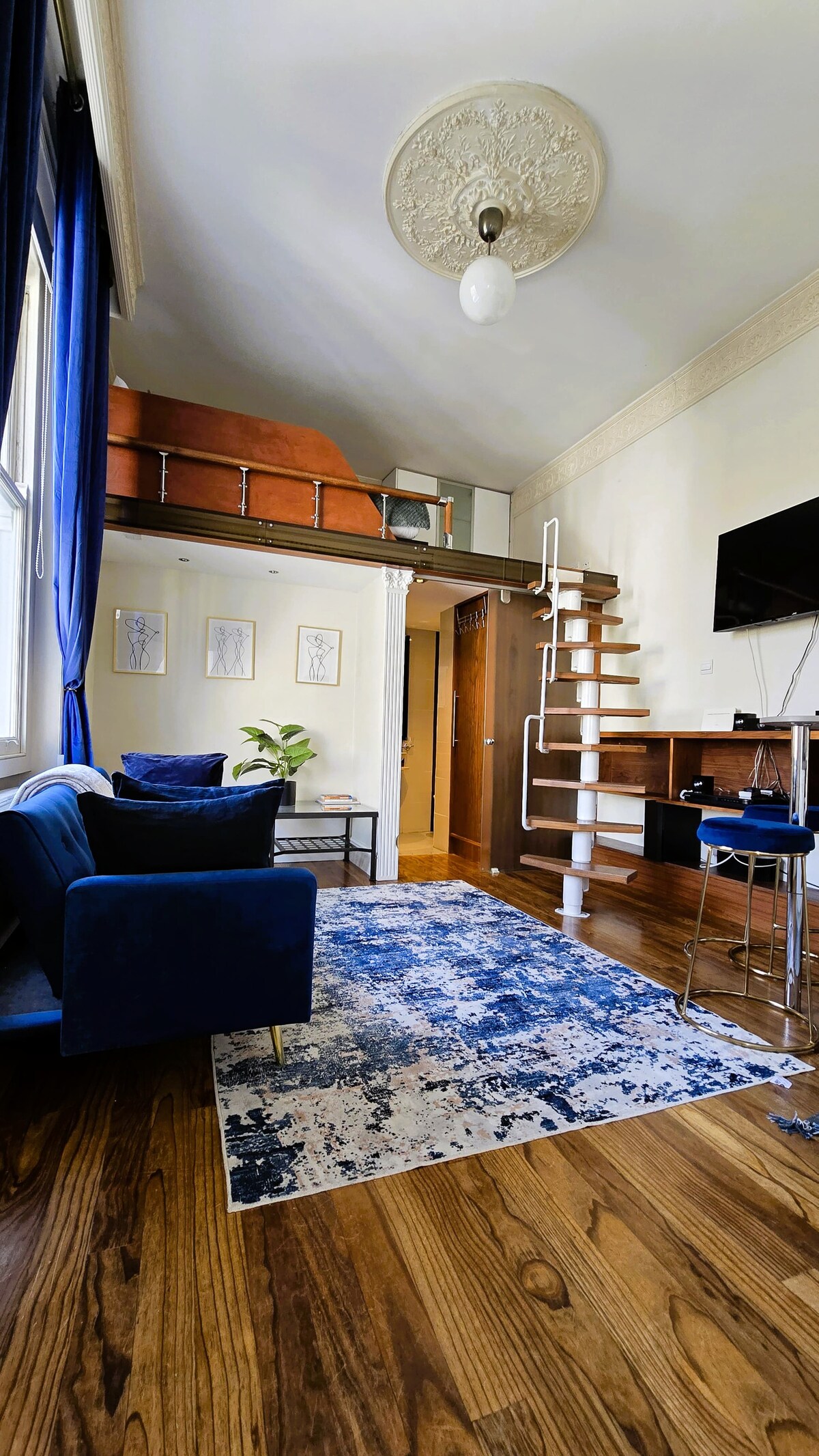 דירה בנוטינג היל גייט, 5 דקות הליכה מתחנת נוטינג היל, ל -3 אנשים, דירת סטודיו יפה, נוטינג היל, לונדון,  Airbnb, 