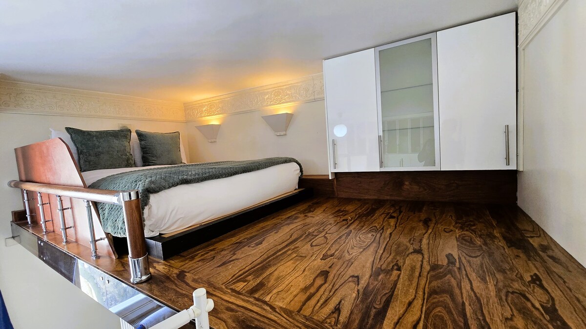 דירה בנוטינג היל גייט, 5 דקות הליכה מתחנת נוטינג היל, ל -3 אנשים, דירת סטודיו יפה, נוטינג היל, לונדון,  Airbnb, 