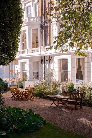 Luxury duplex in Notting Hill gallery image 3