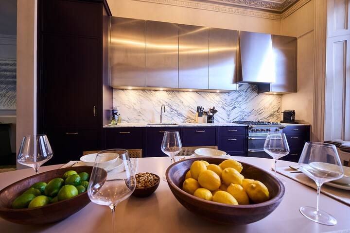 Luxury duplex in Notting Hill gallery image 2