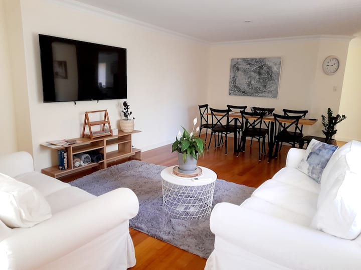 Beautiful Hideaway In The City - Mount Pleasant
