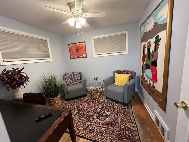 Wh Private Sleep & Study Space. - Farmington, CT