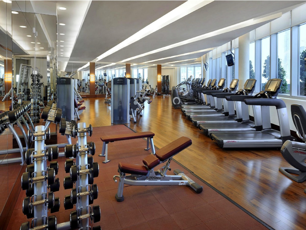 Studio Furnished Apartment with Burj Khalifa View · II 5