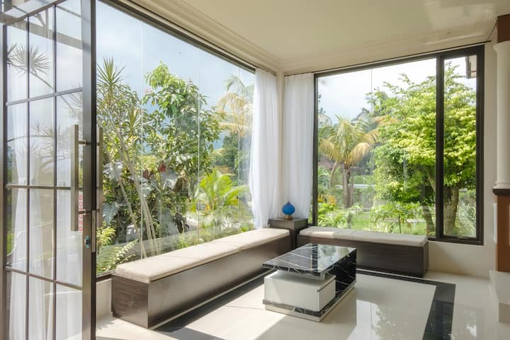 Cozy 1br Villa • Poolside Escape @ Puncak - Cisarua