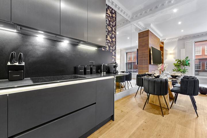 The King’s Road Collection gallery image 5