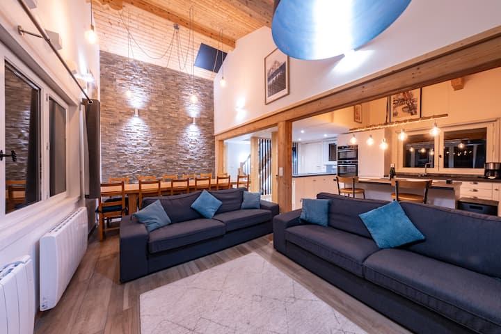 Beautiful Chalet, Close To Piste, Gondola And Town - Flaine
