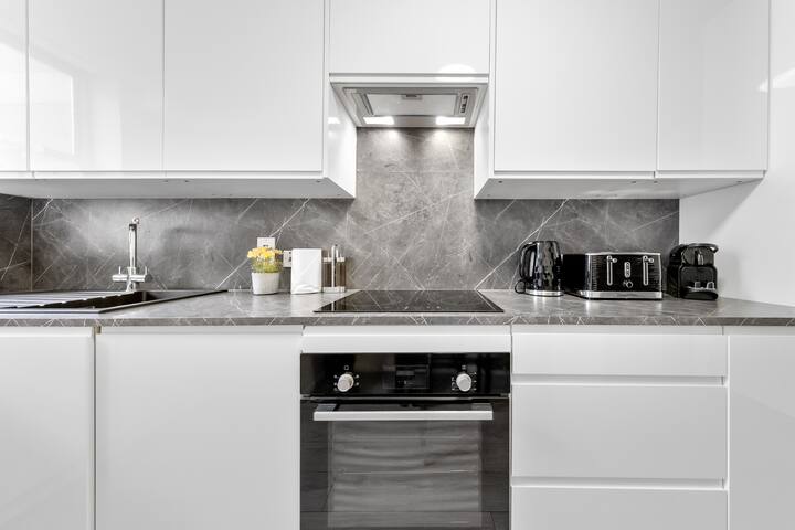 The Queensborough 2 Bedroom Flat Near Hyde Park gallery image 5