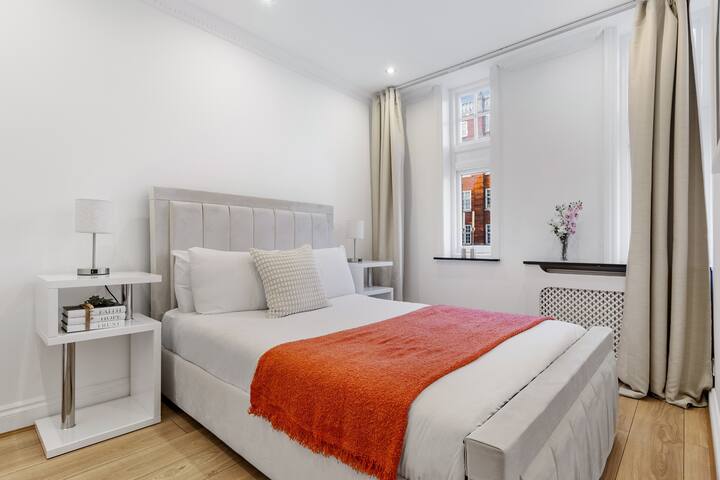 High Kensington Boutique 1 gallery image 5