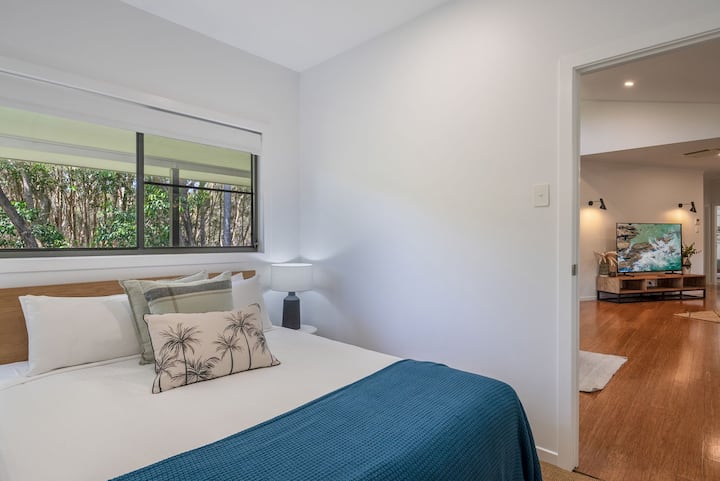 Спалня 2 се намира на горния етаж