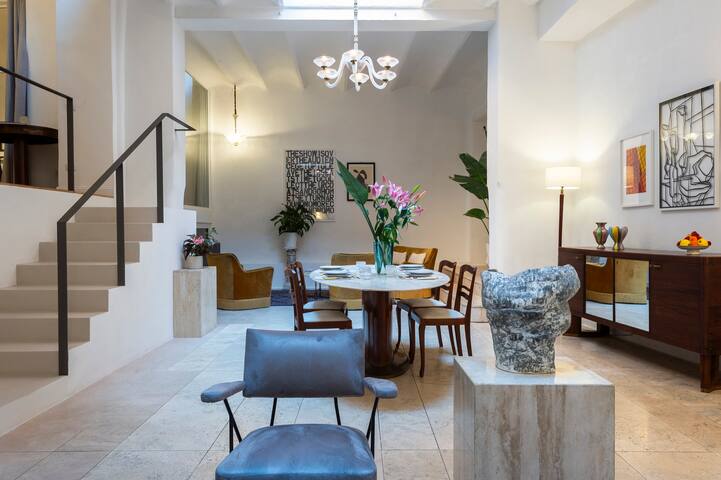 Colosseum Apartment | ArtDesignApartments gallery image 2