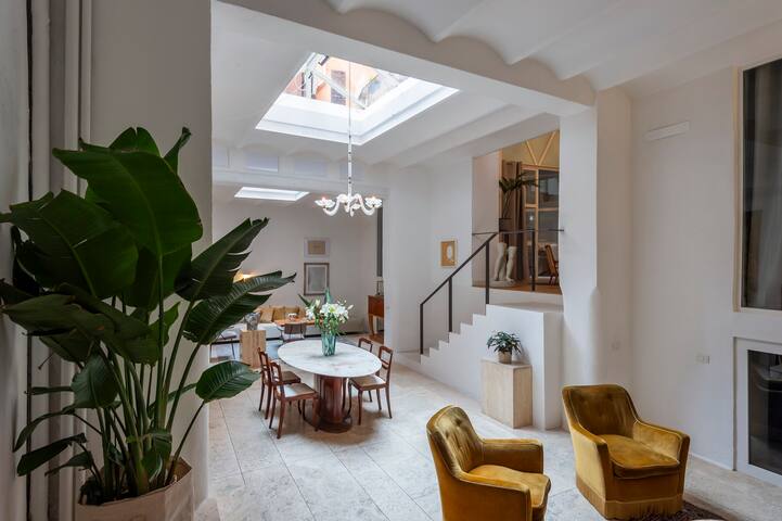 Colosseum Apartment | ArtDesignApartments gallery image 3