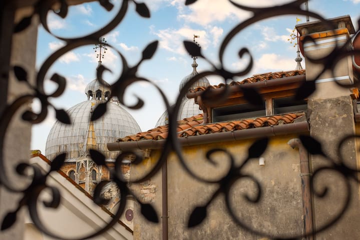 La Magia di Venezia – Casa a San Marco gallery image 4