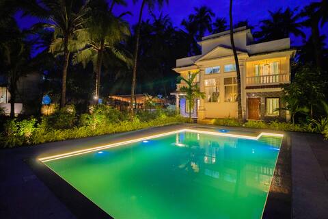 Mulberry House in Morjim | Pvt Pool | Outdoor Bar