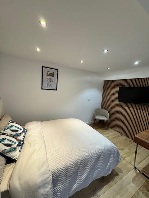 Charming garden view studio