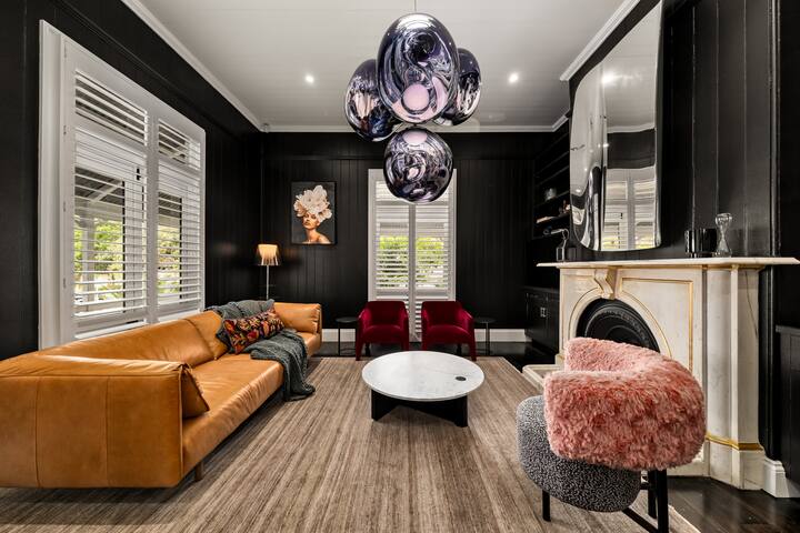 Luxury Inner City Heritage House gallery image 3