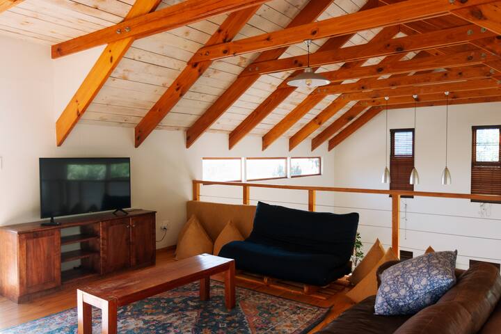 Scarborough Family Beach House with Pool gallery image 3