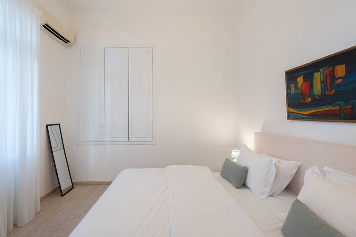 Private House On The Hill gallery image 5