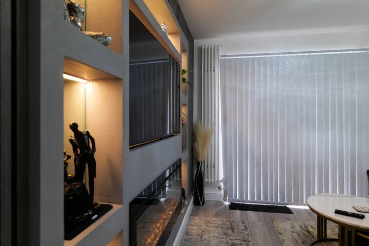 DowntownCozy House in Manchester gallery image 2