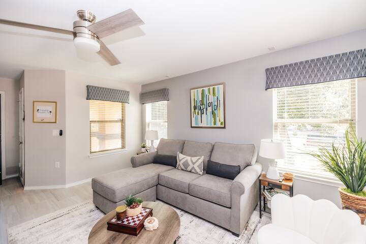 Tulum in Austin/8 Min to DT gallery image 5