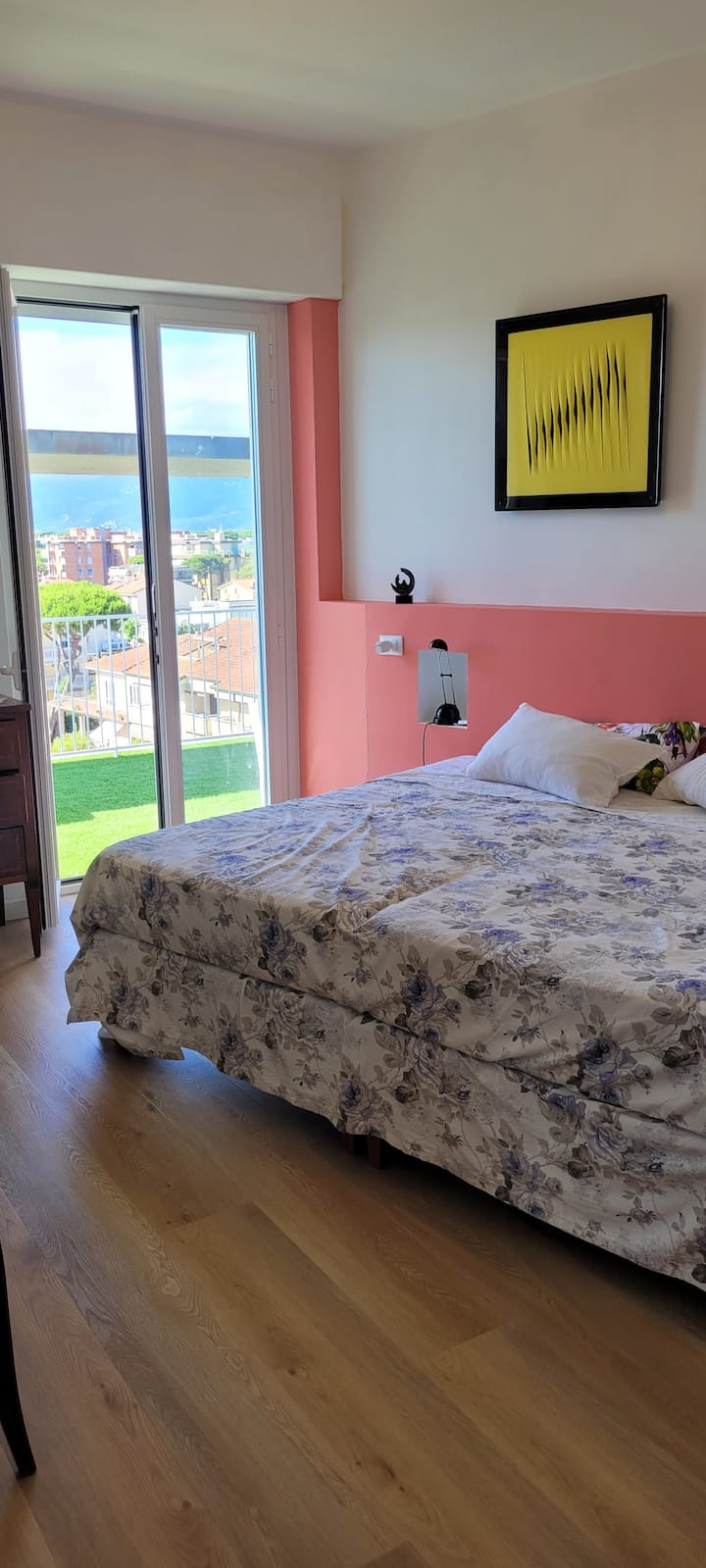 спалня с легло Kingsize