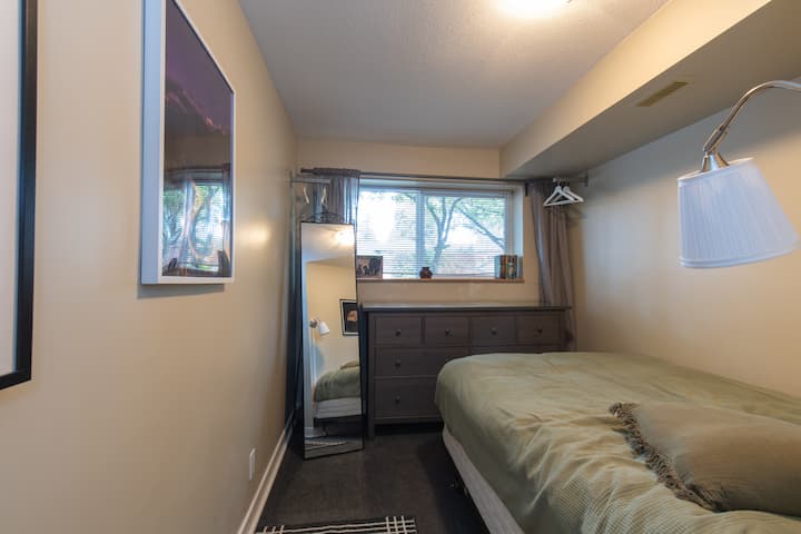 Schlafzimmer 2