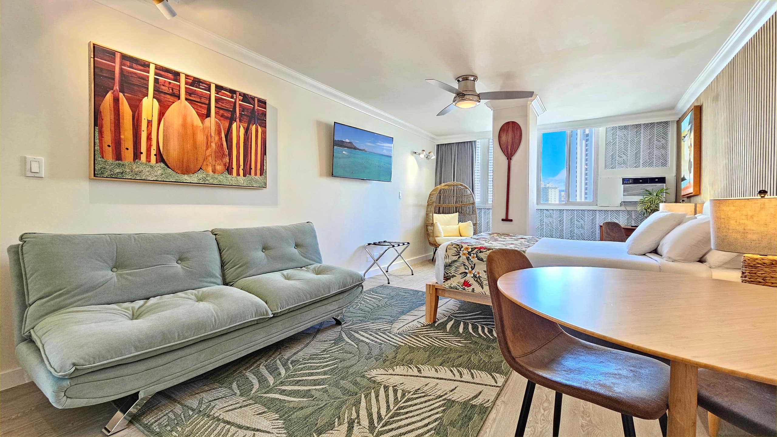 Sundeck Level—Queen Bed & Sofa-Bed+Full Kitchen - Image 3