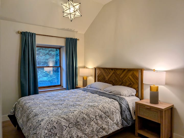 Quaint queen bedroom 