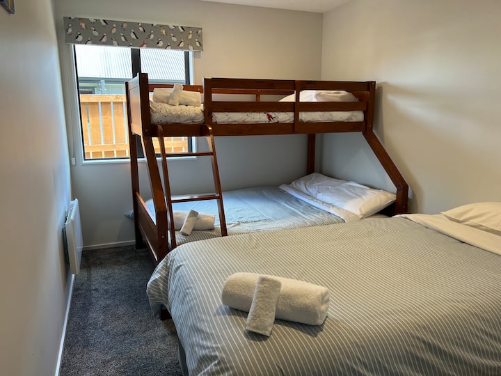 საძინებელი 1