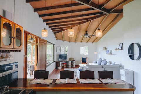 2 Bed/2 Bath Beachfront House in prime location