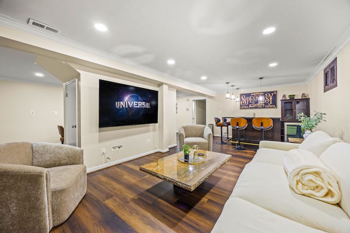Luxury Alexandria Home | Minutes To Washington Dc! - Alexandria, VA