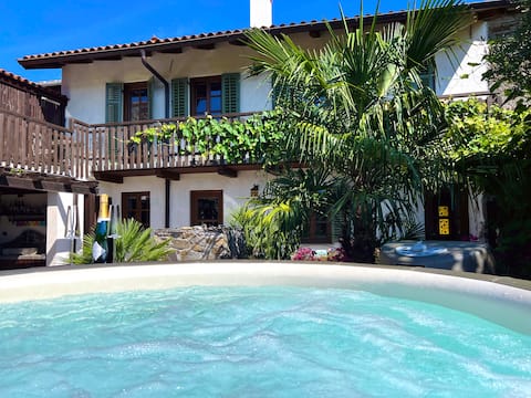 Historic Wine-Stone House