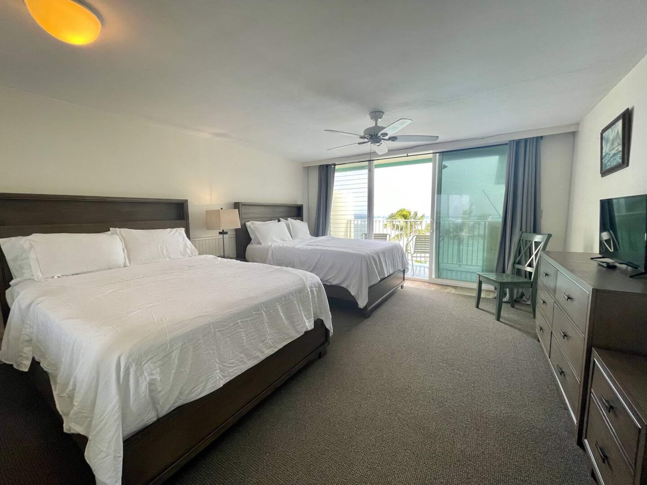 Condo in Hauula · ★4.42 · 4 bedrooms · 6 beds · 5.5 private baths - Image 37