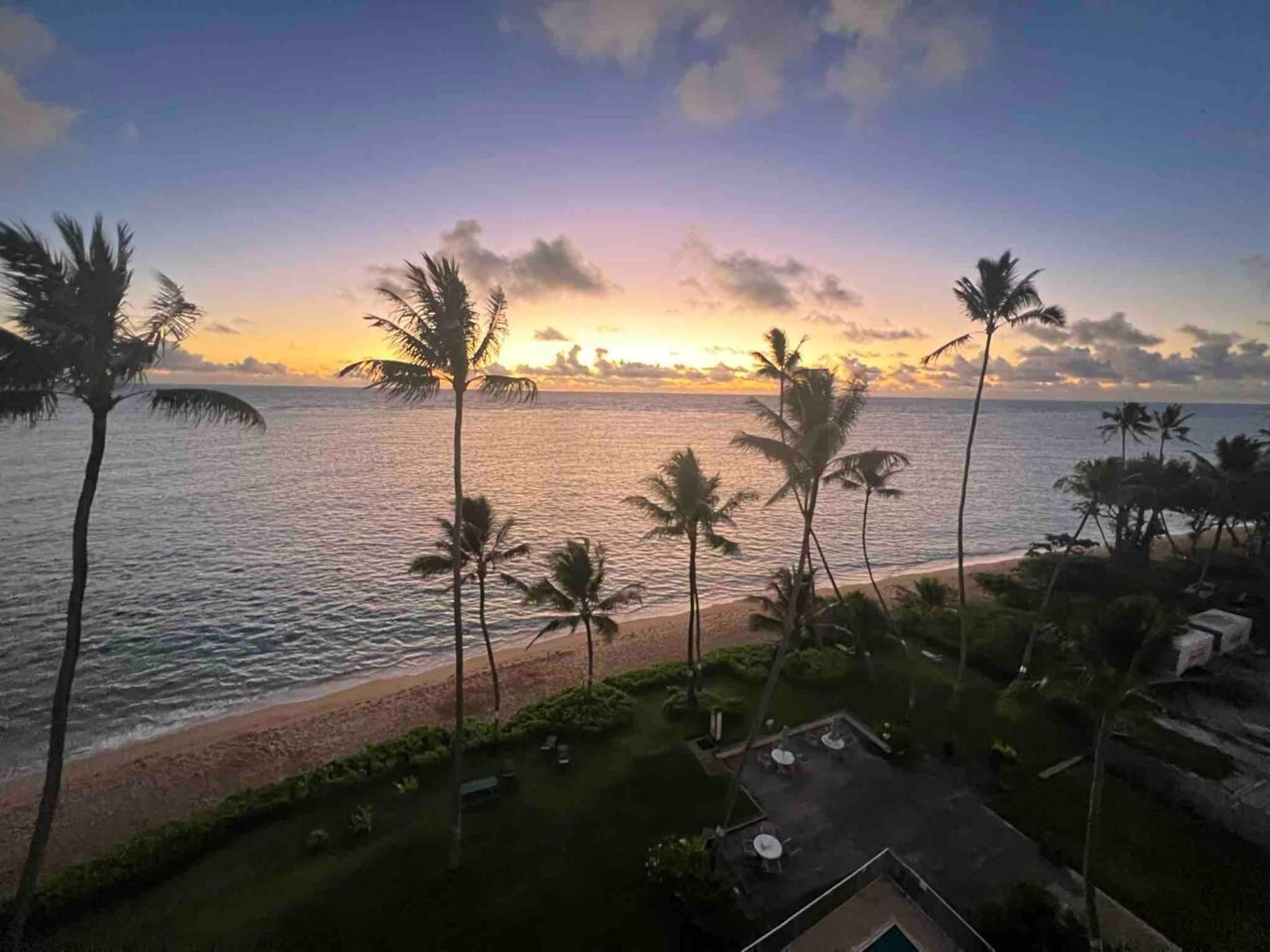 Condo in Hauula · ★4.42 · 4 bedrooms · 6 beds · 5.5 private baths - Image 36