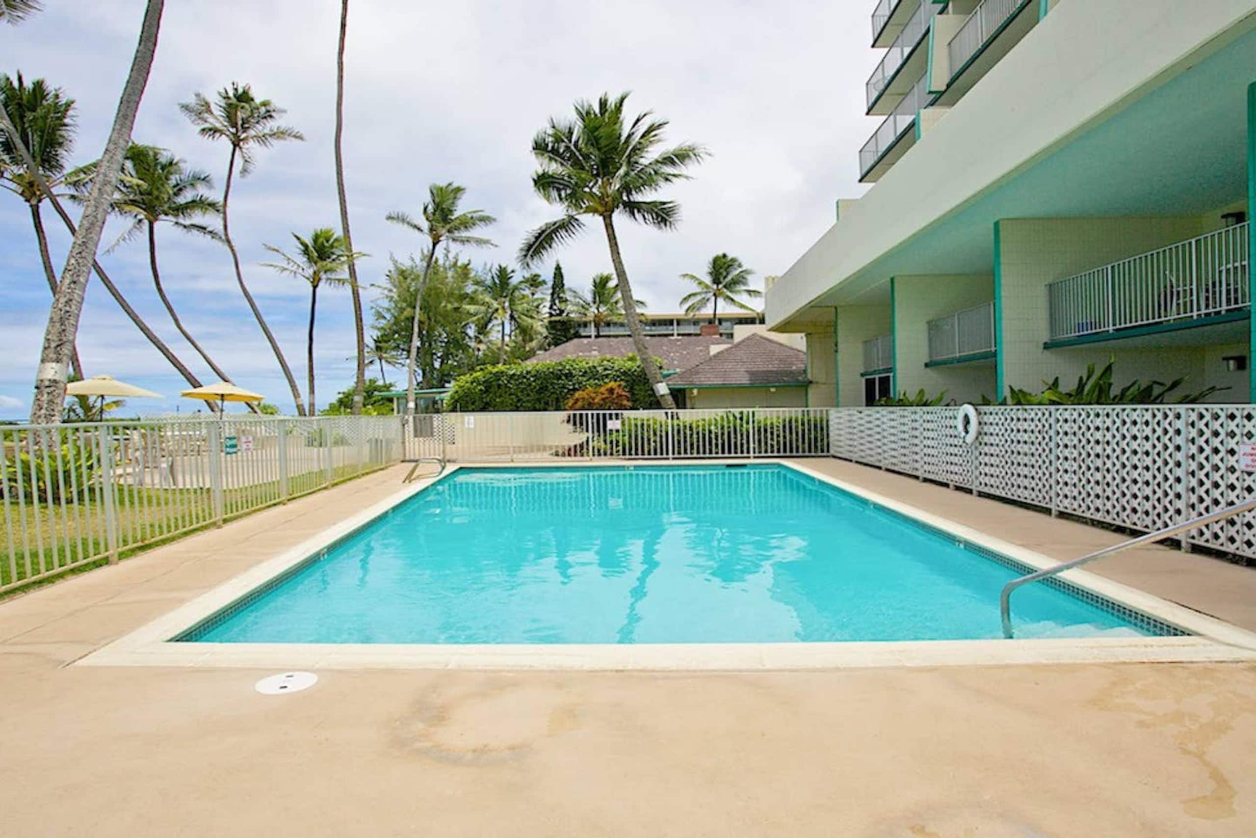 Condo in Hauula · ★4.42 · 4 bedrooms · 6 beds · 5.5 private baths - Image 8